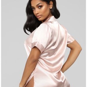 Fashion nova sleep shirt